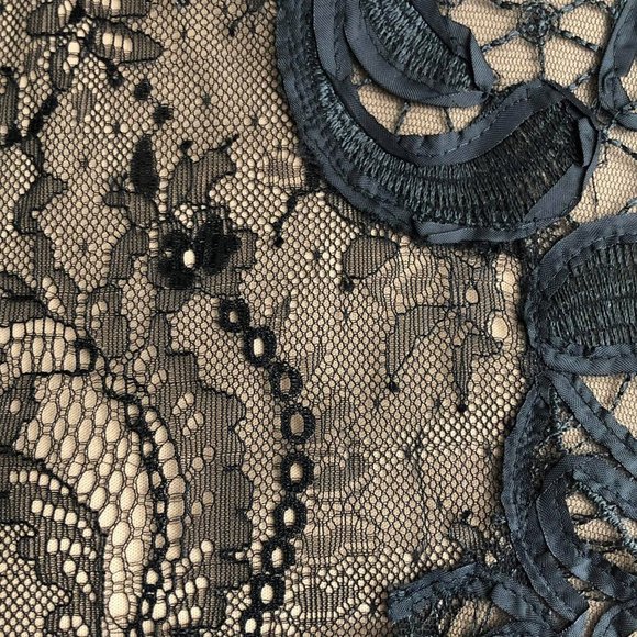 Tadashi Shoji Gown, Size 8 Trades Offers Prom Maxi Lace - Picture 5 of 10